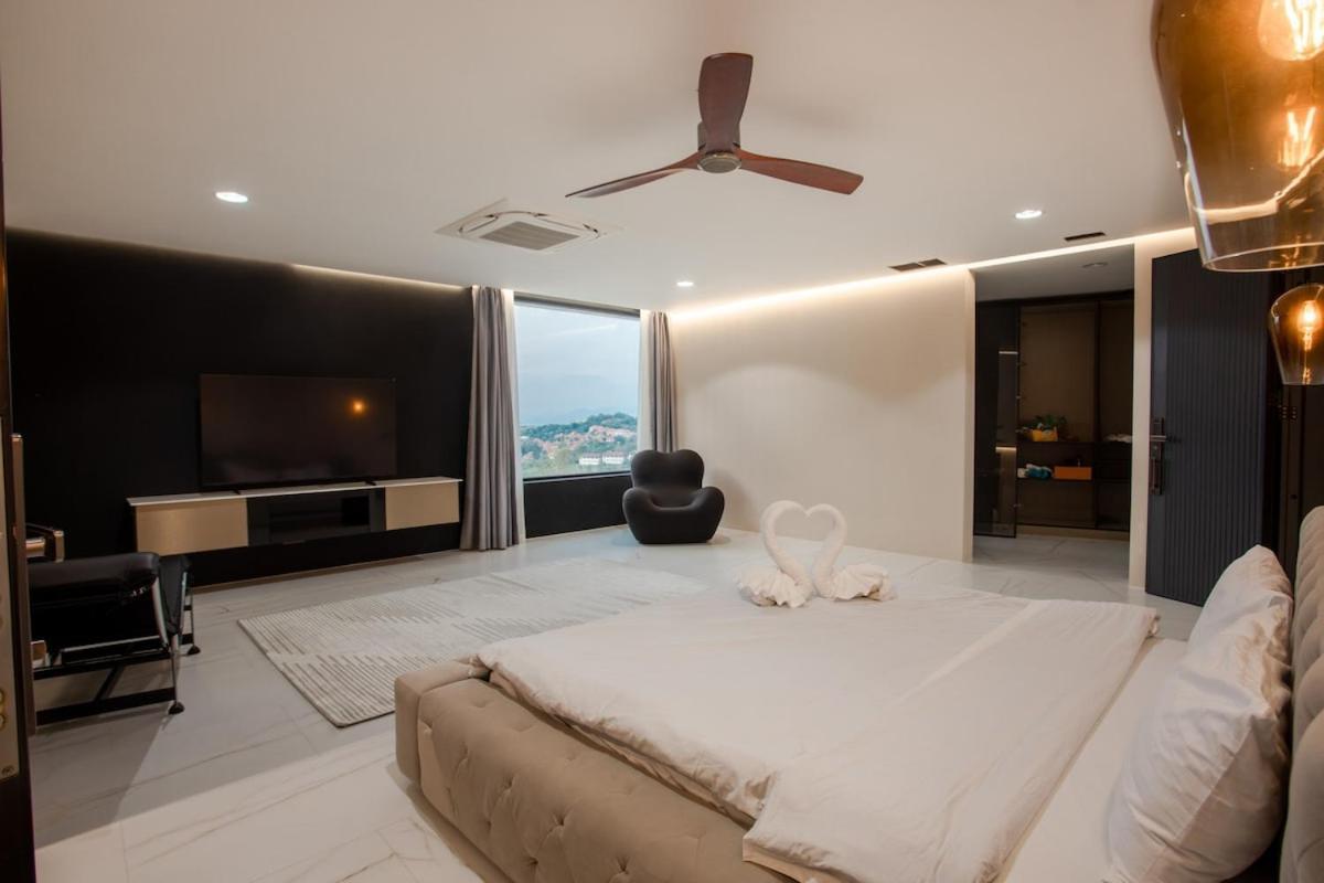 Villa California Koh Samui 7br Cinema, Spa, Gym *