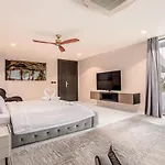 Villa California Koh Samui 7Br Cinema, Spa, Gym